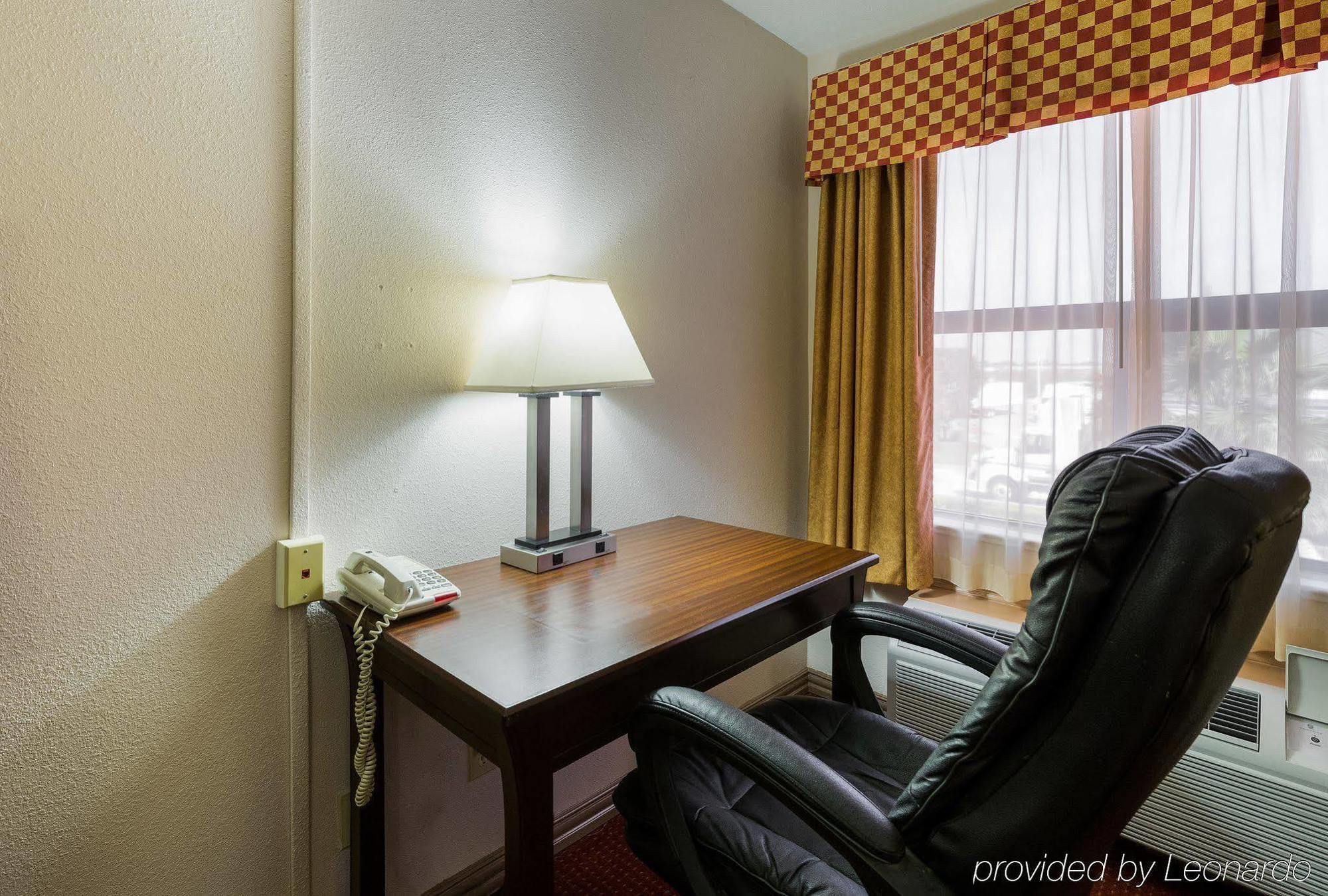 Days By Wyndham Hotel Rosenberg